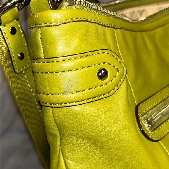 COACH F 23937 Pistachio Green Leather Shoulder Bag With Crossbody Strap - Picture 5 of 12